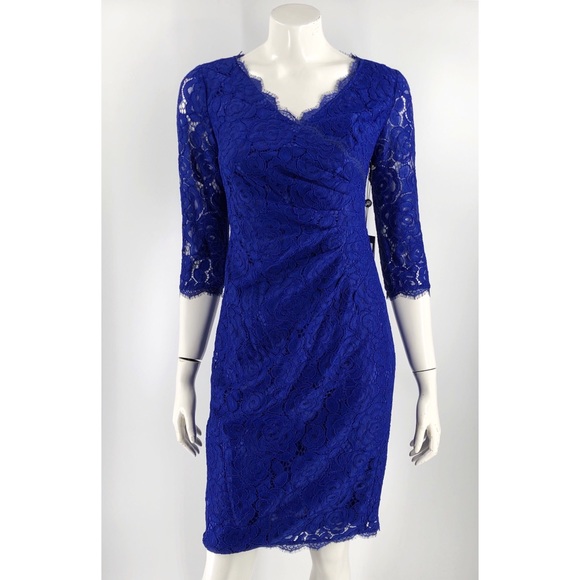 Adrianna Papell Dresses & Skirts - Adrianna Papell Dress Sz 4 Royal Blue Lace V Neck